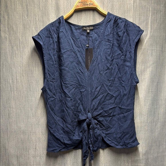 🚩 Dynamite Navy Blue Women's Top size small NWT - Picture 1 of 8
